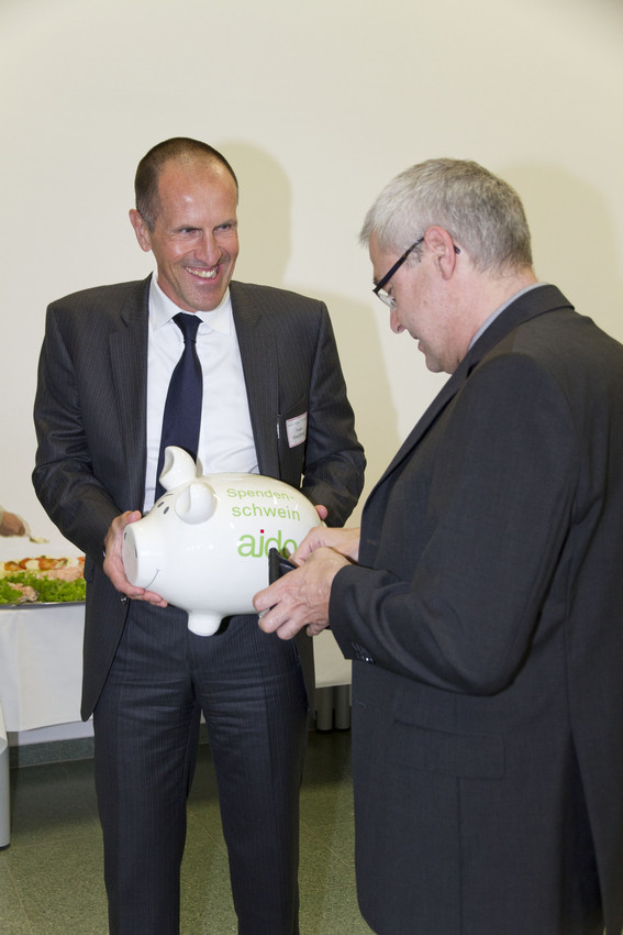 Spendenschwein der Alumni